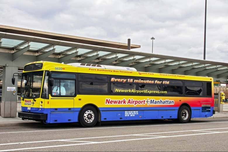 Transfer entre o aeroporto de Newark e Nova York